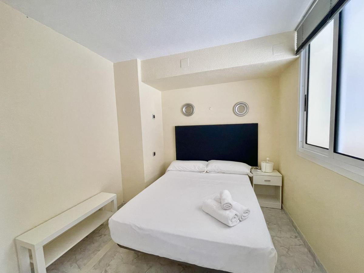Magnificent Mediterraneo Apartment Benidorm Eksteriør bilde